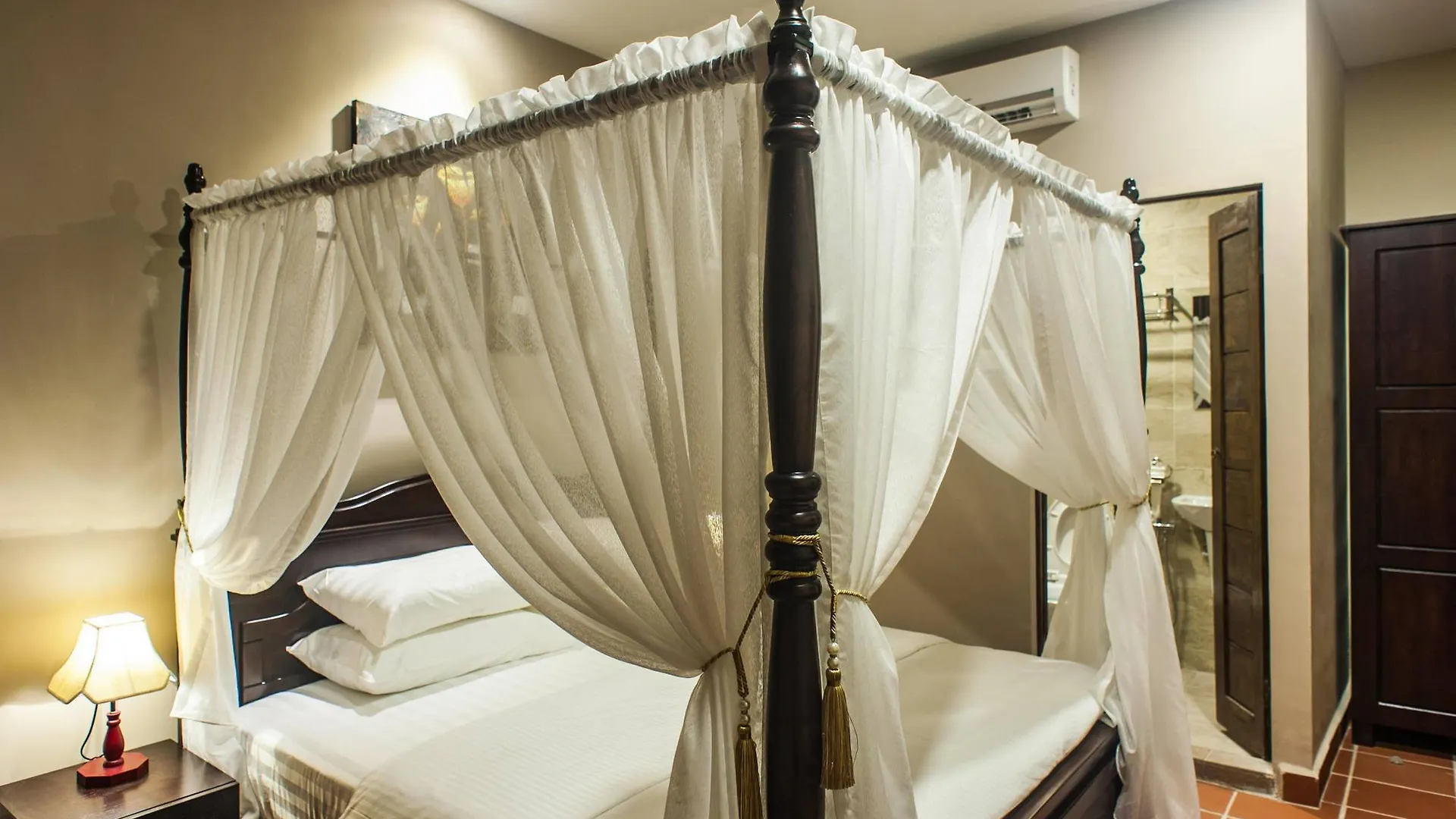 Armenian Suite Hotel George Town
